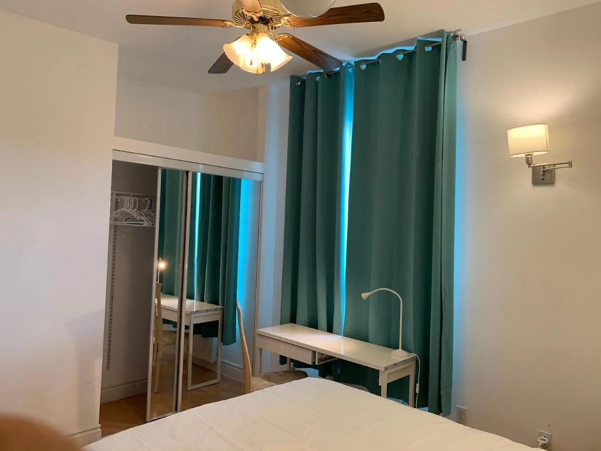 Chambres El Mediterraneo Rooms Montreal Homestay