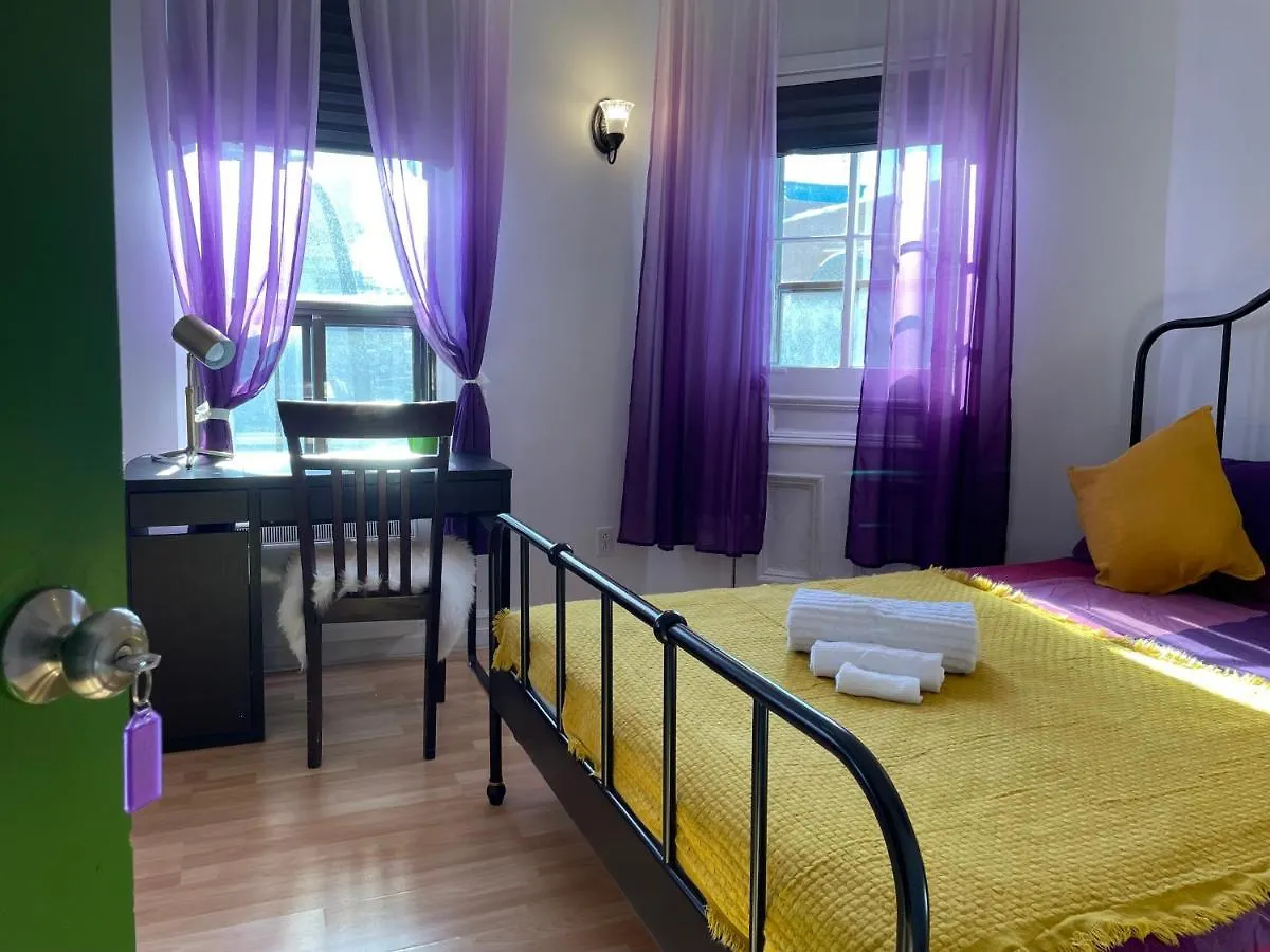 Homestay Chambres El Mediterraneo Rooms Montreal Canada